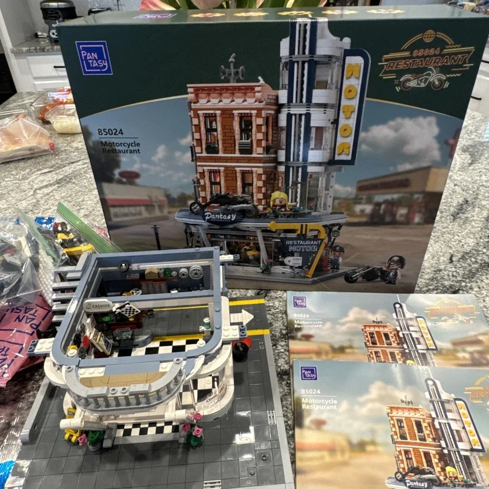 PANTASY Motorcycle Restaurant Modular Building 85024 All Accounted For